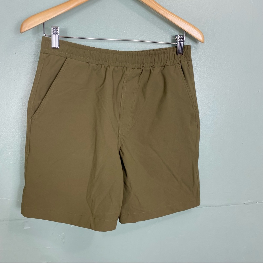 Pistol‎ Lake All Around Short Green Size Medium